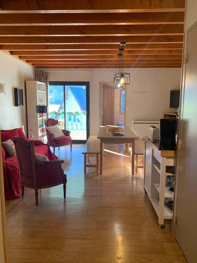 Appartement Chaleureux Chez Nadege Et Raphael 阿雷奥 外观 照片