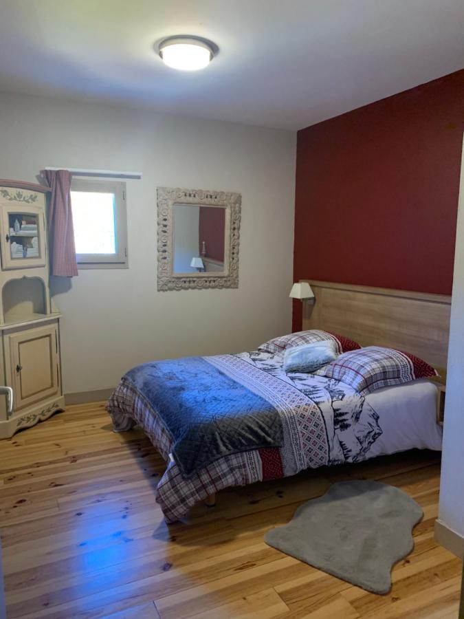 Appartement Chaleureux Chez Nadege Et Raphael 阿雷奥 外观 照片